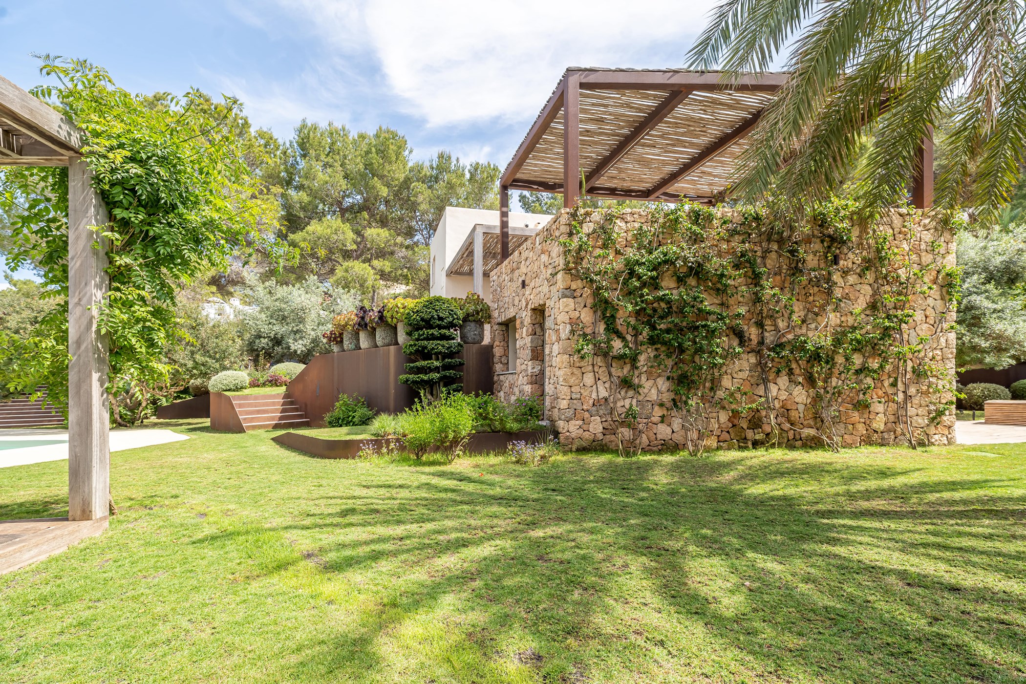 Slider Big Villa Photo - 68