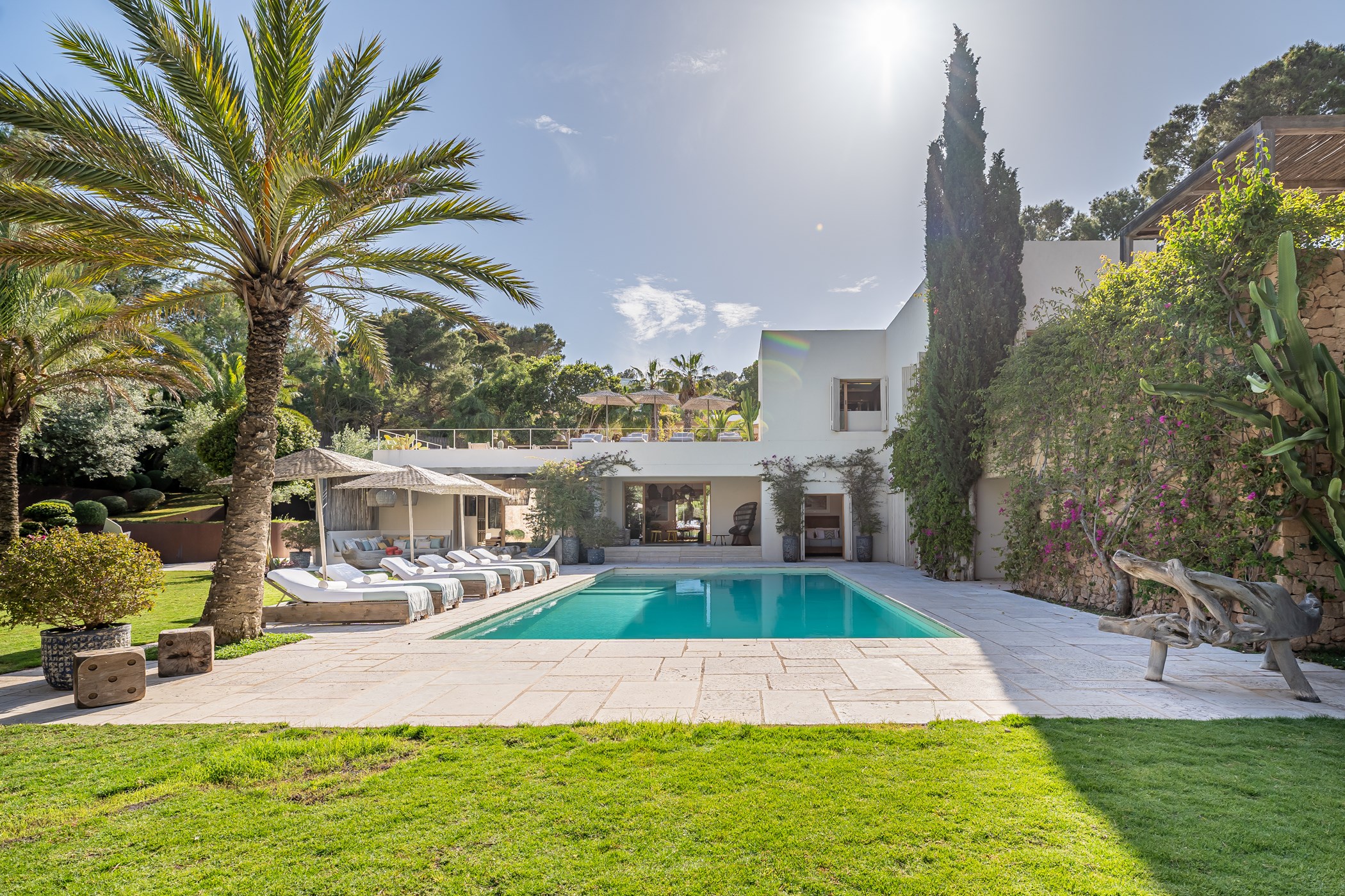 Slider Big Villa Photo - 95