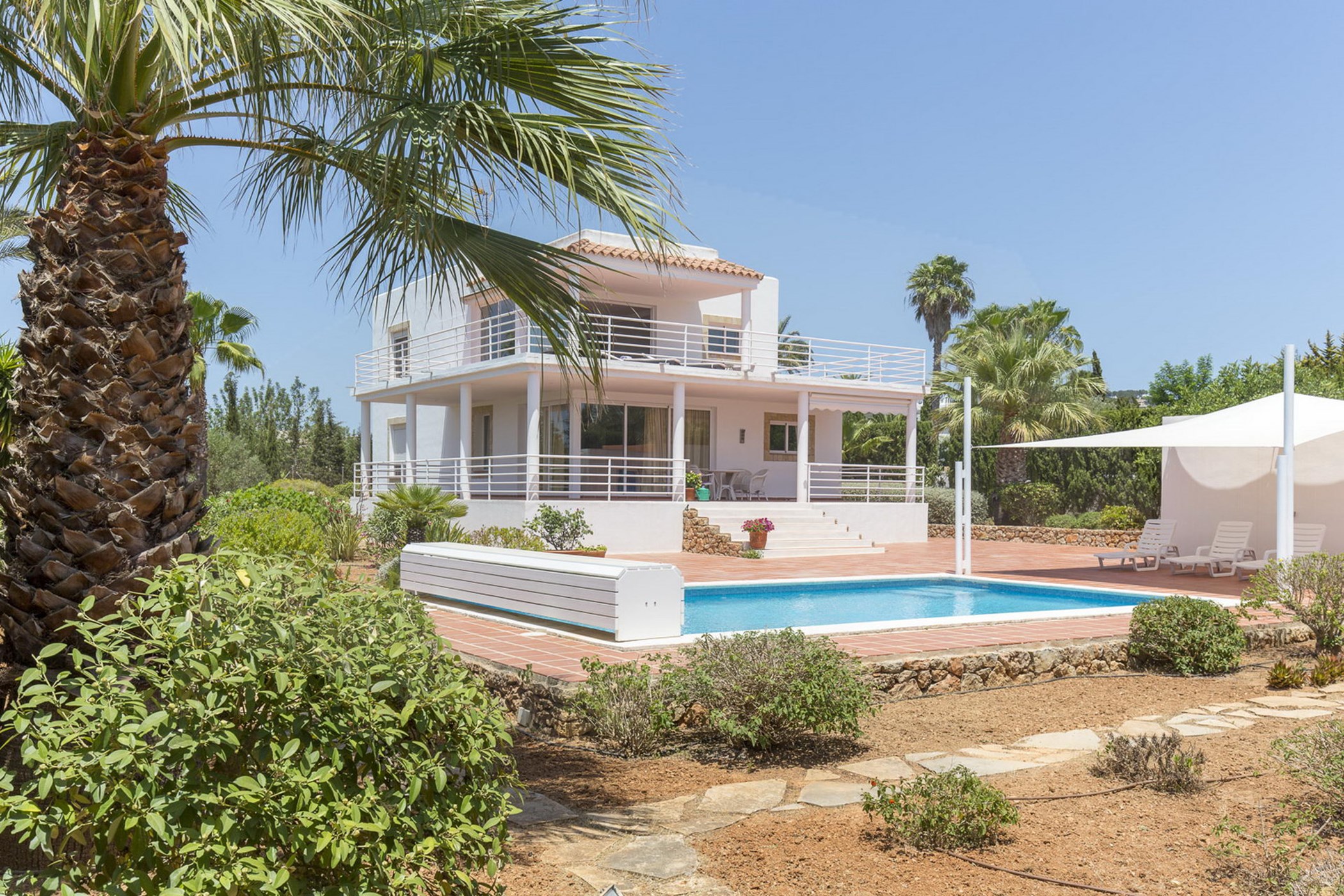 Villa with a big sunny terrace and panoramic views