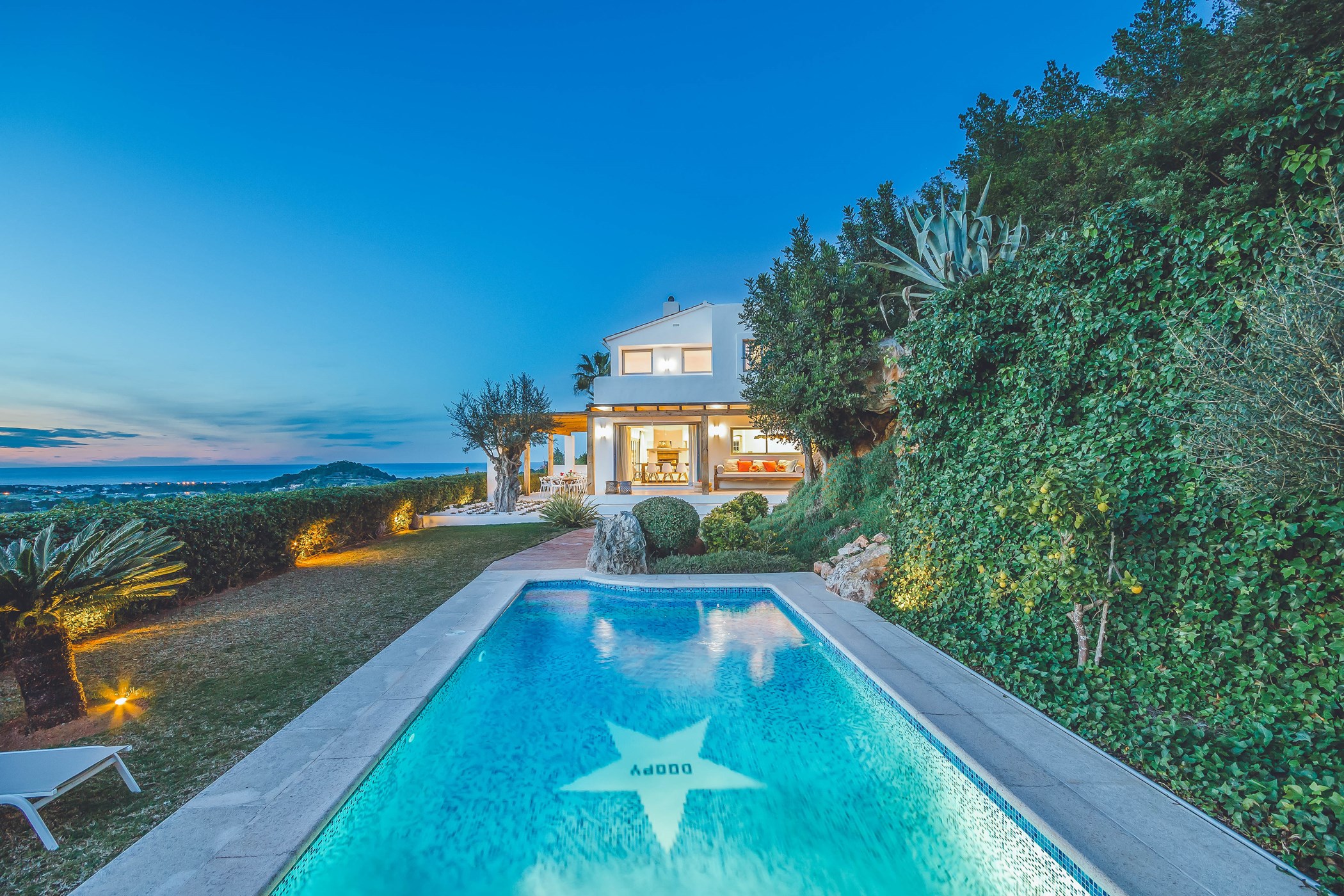 Superbly designed and located with superb sea and sunset views