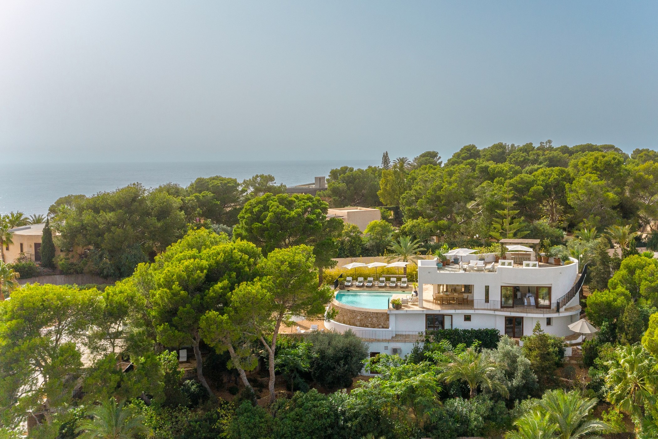 A stylish villa with sensational sea views