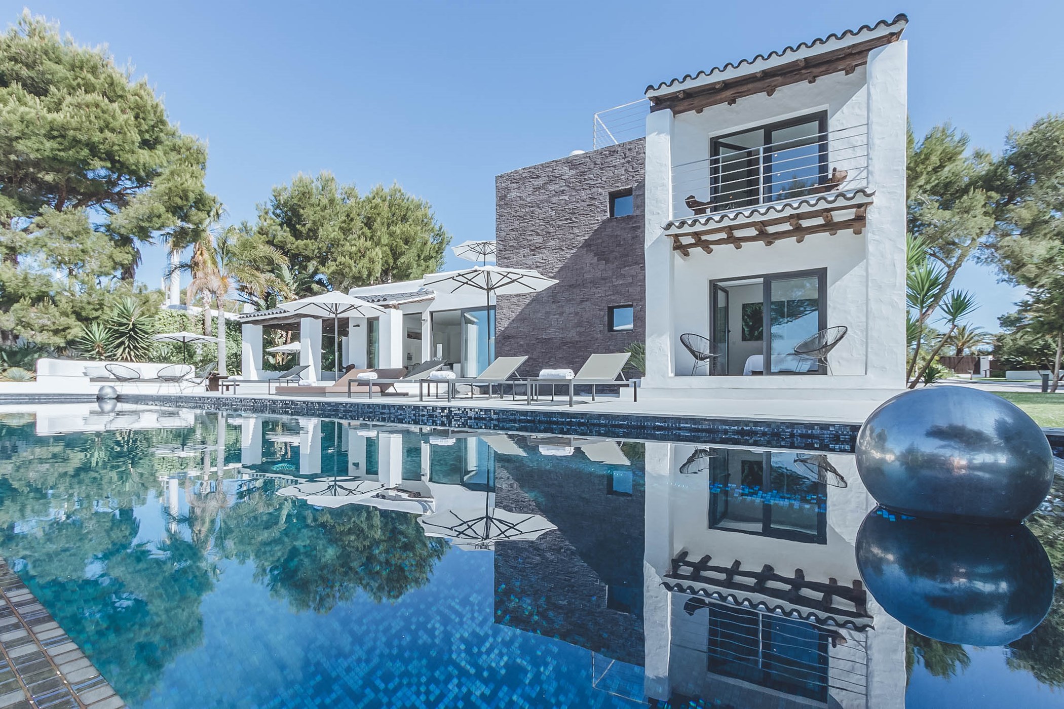 An idyllicly located villa with views of the magical island of Es Vedra